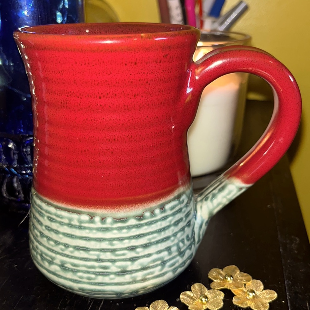 Park Designs Aspen Collection red/maroon, green and nude colors mug